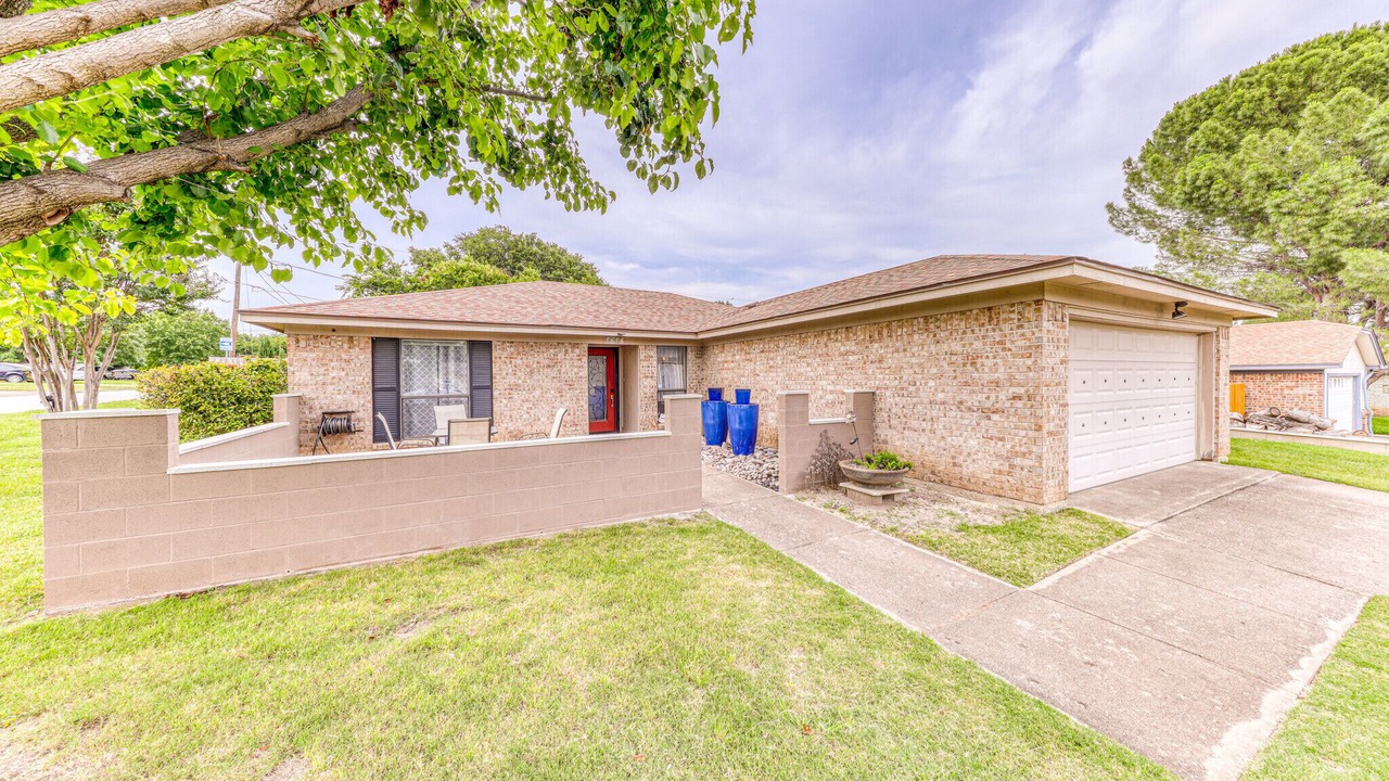 Photo of Outdoor in Benbrook
