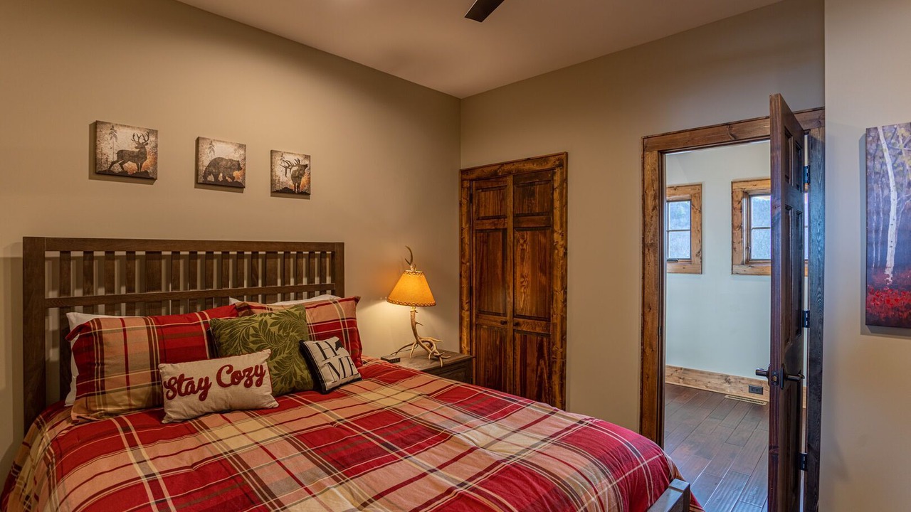 Photo of Bedroom in Elk Park