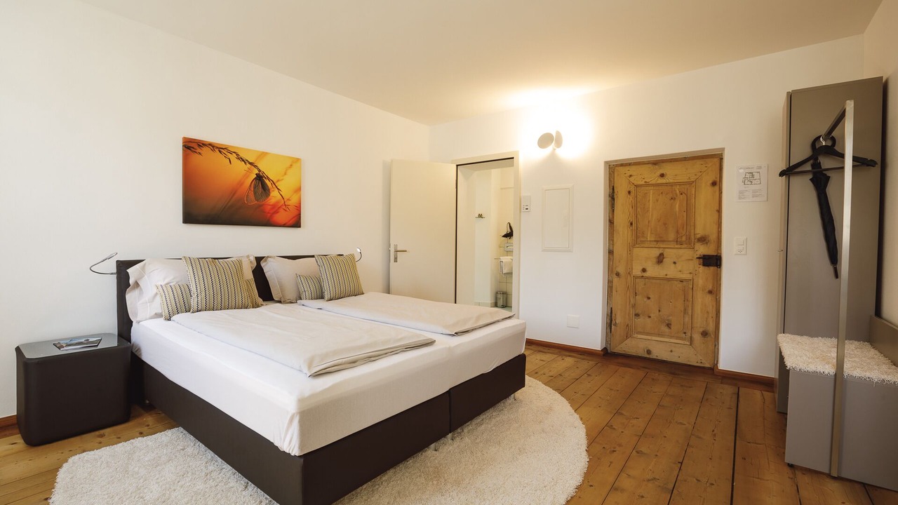 Photo of Bedroom in Poschiavo