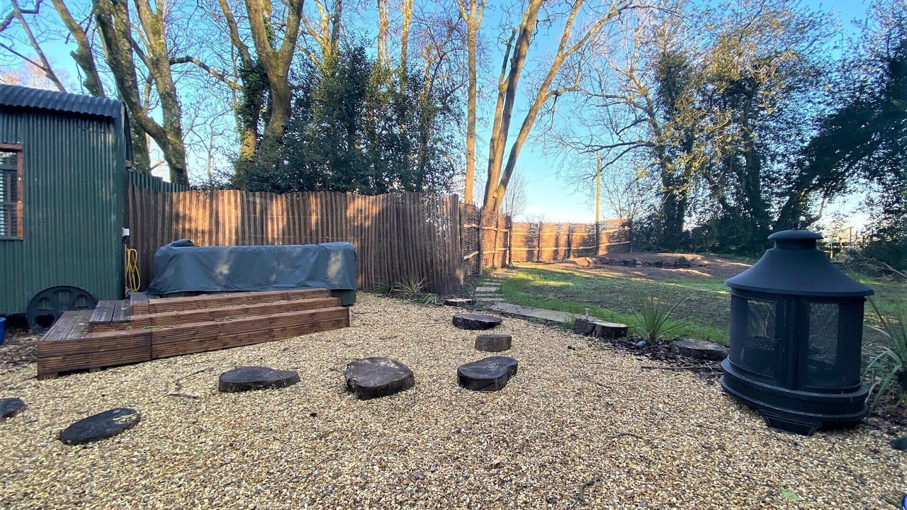 Photo of Outdoor in Holworth