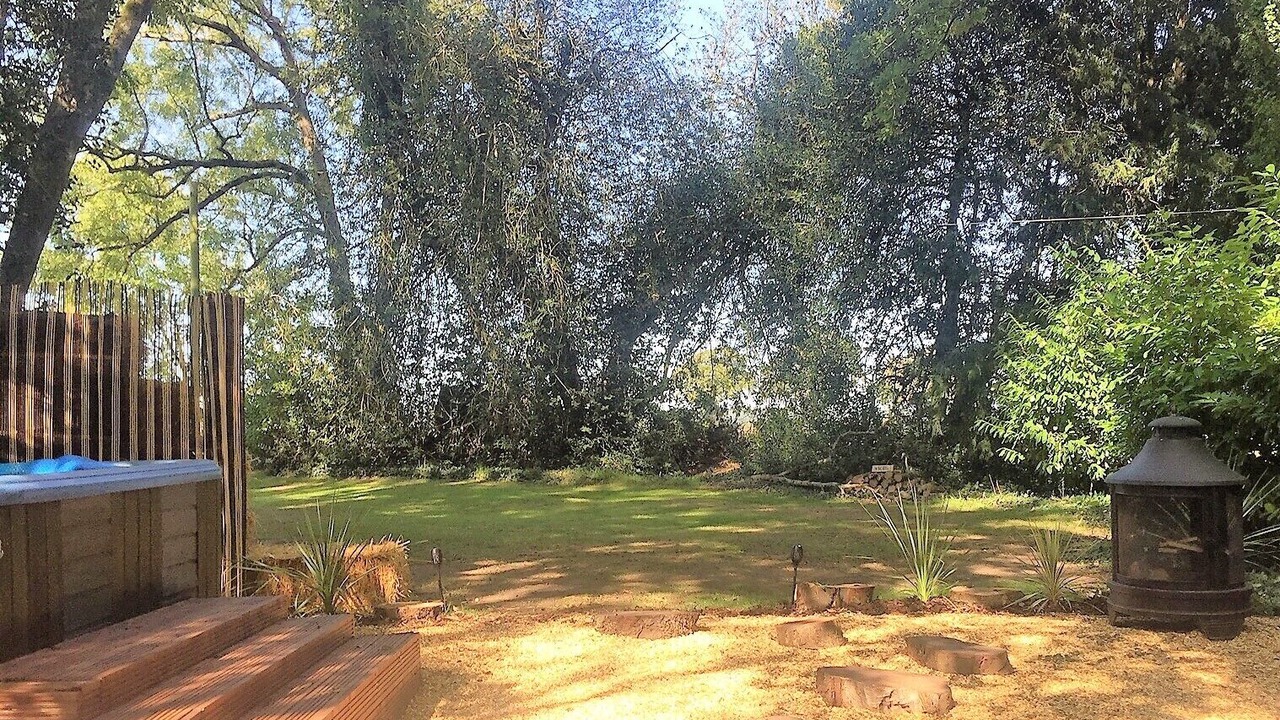 Photo of Outdoor in Holworth