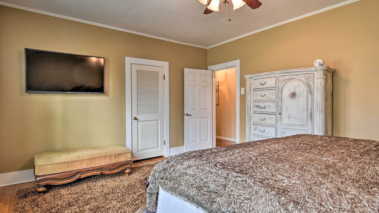 Photo of Bedroom in Hot Springs