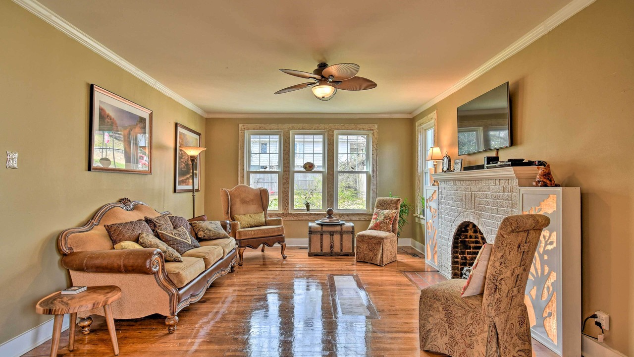 Photo of Bedroom in Hot Springs