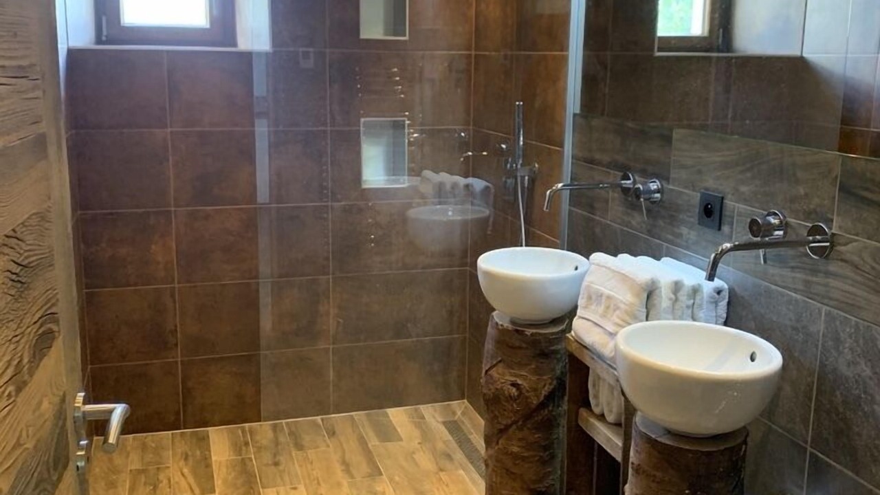 Photo of Bathroom in Sallanches