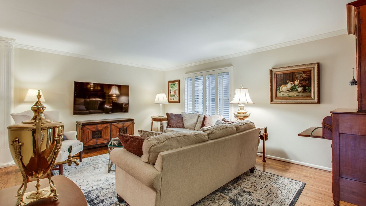 Photo of Livingroom in Bellevue