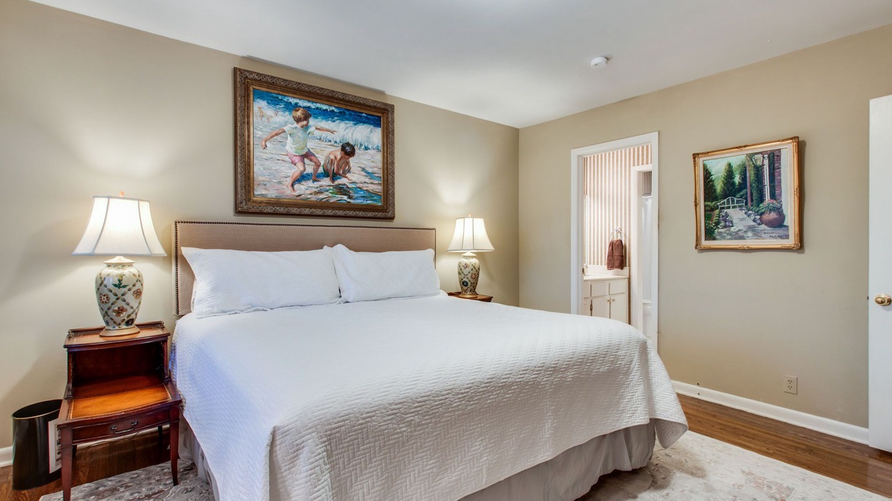 Photo of Bedroom in Bellevue