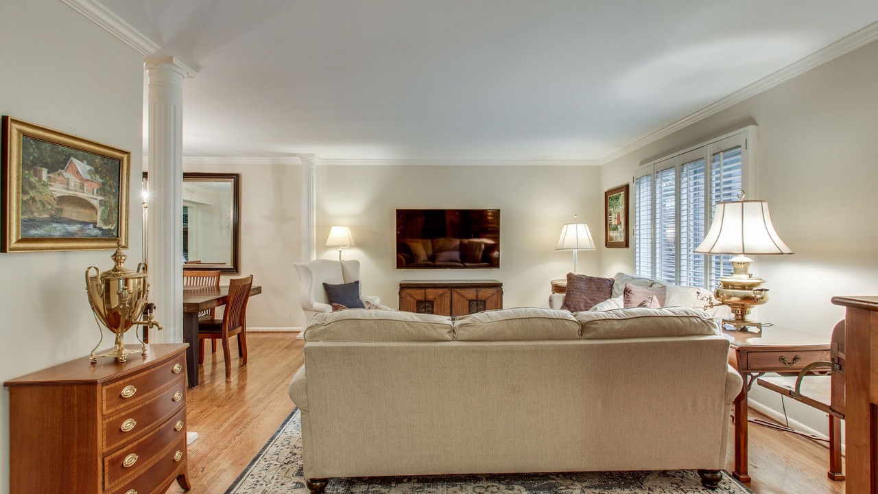 Photo of Livingroom in Bellevue