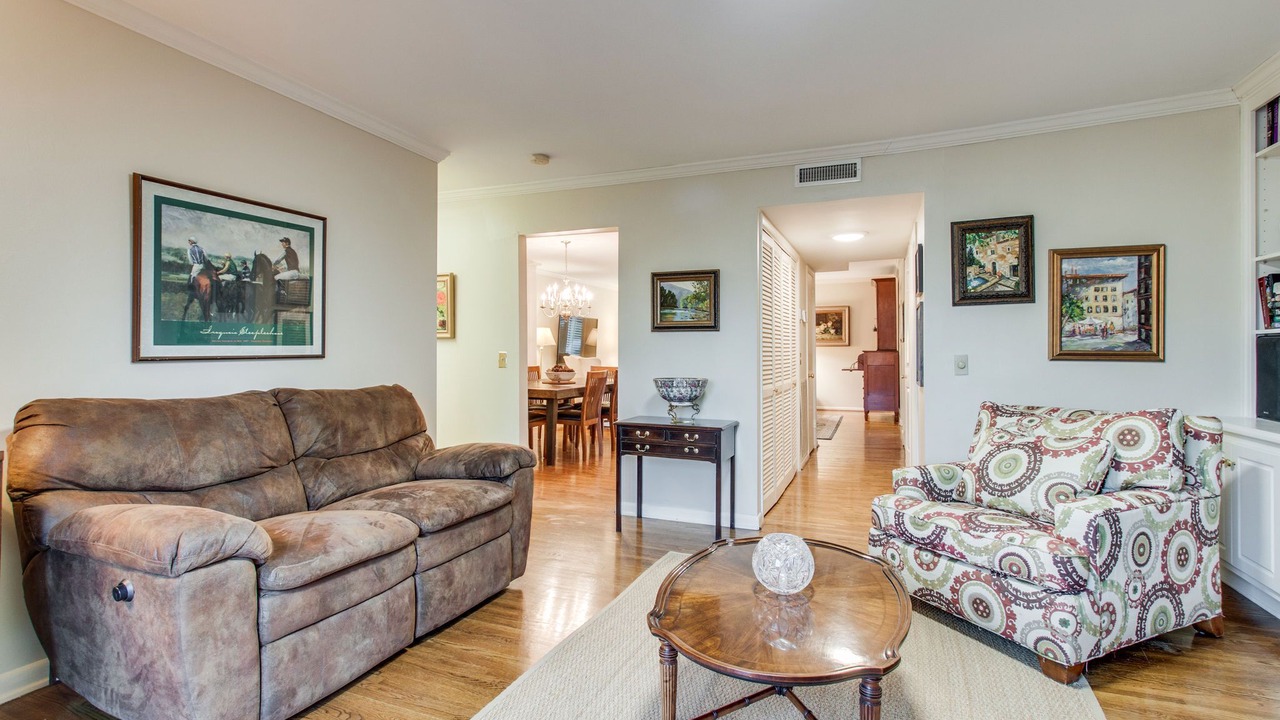 Photo of Livingroom in Bellevue