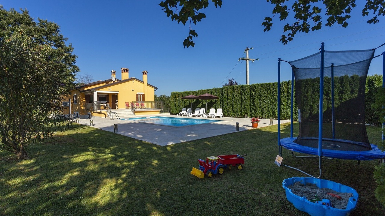Photo of Outdoor in Zabrezani