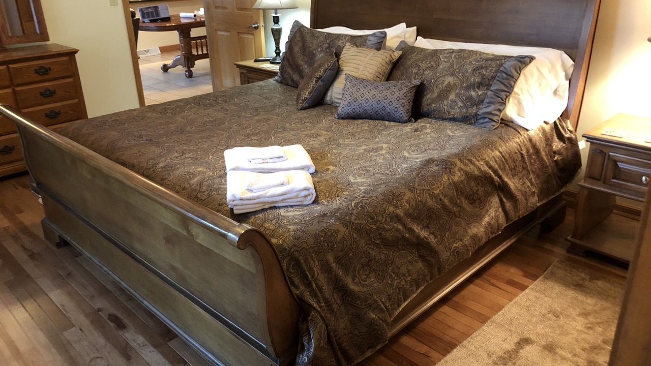 Photo of Bedroom in Ellicottville