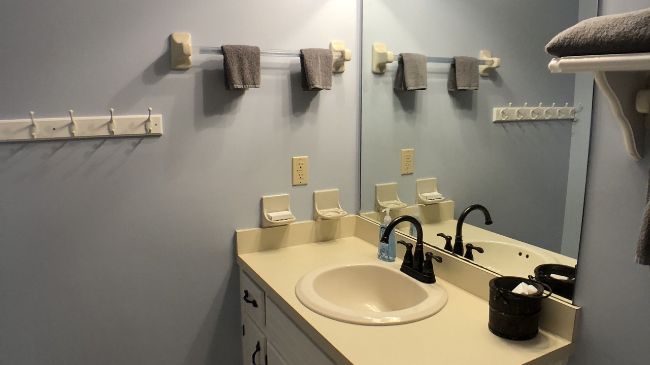 Photo of Bathroom in Gumlog