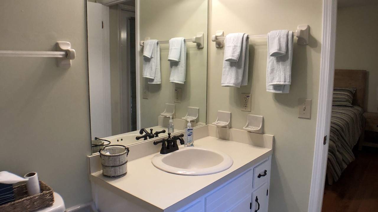 Photo of Bathroom in Gumlog