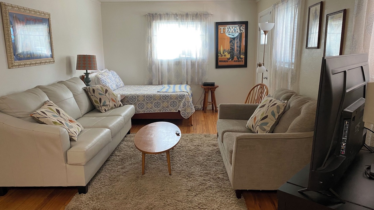 Photo of Livingroom in Oakhurst