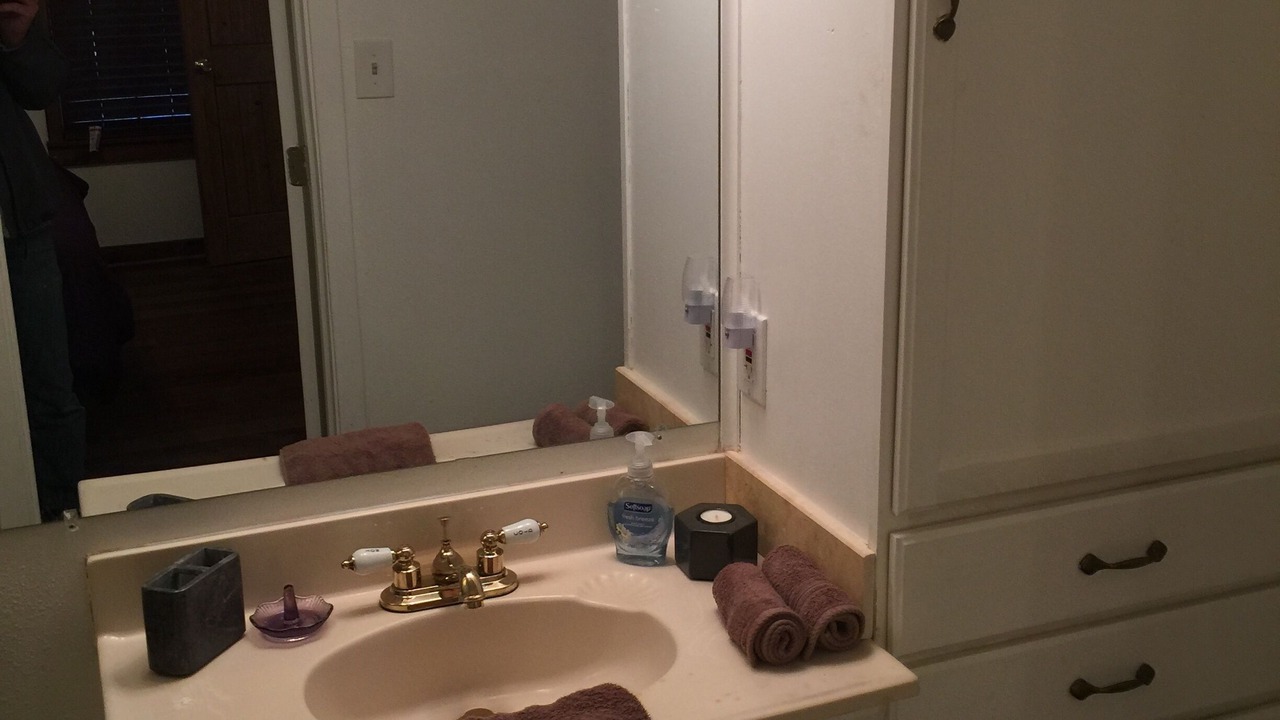 Photo of Bathroom in Kingsland