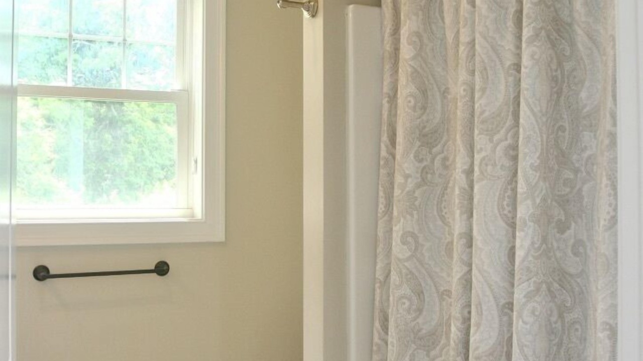 Photo of Bathroom in Eastward Look