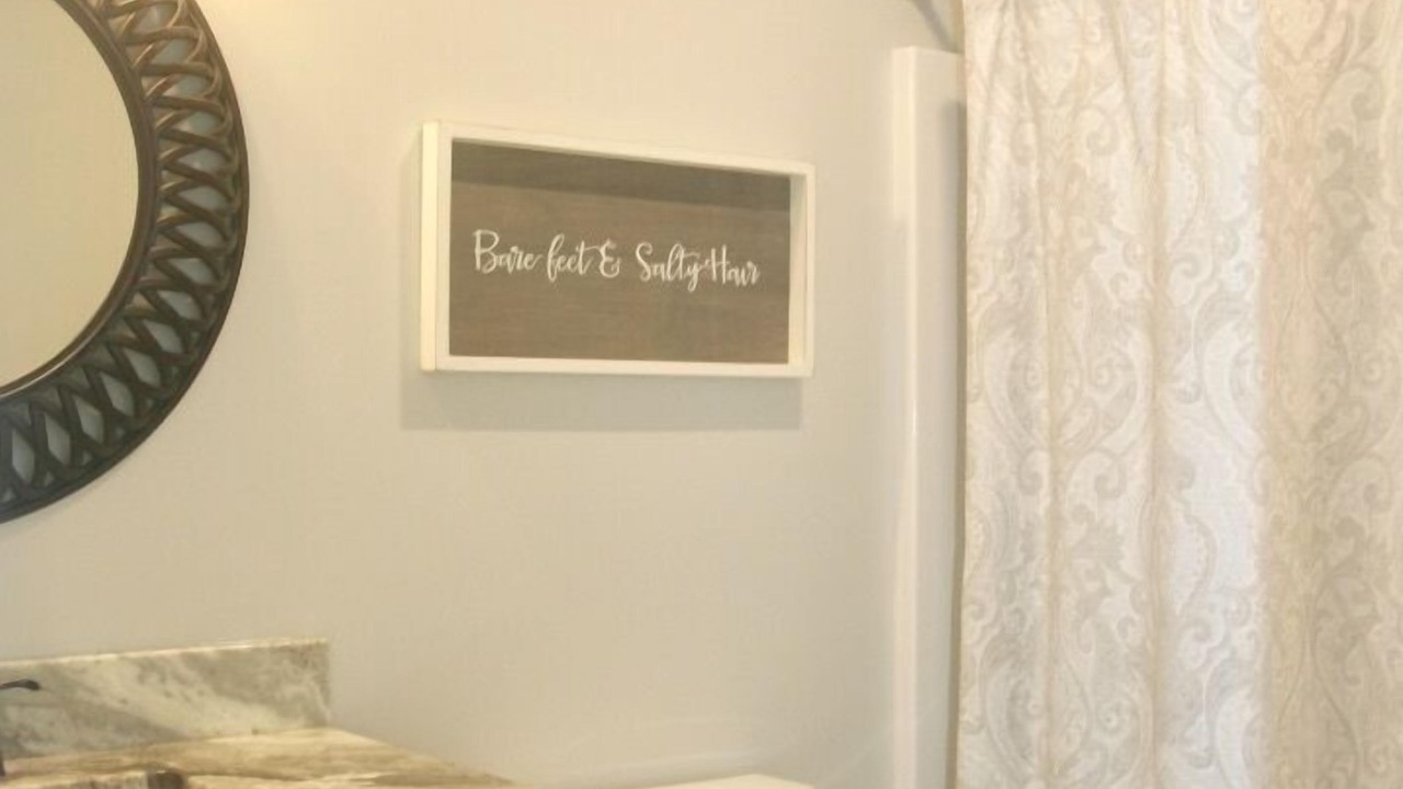 Photo of Bathroom in Eastward Look