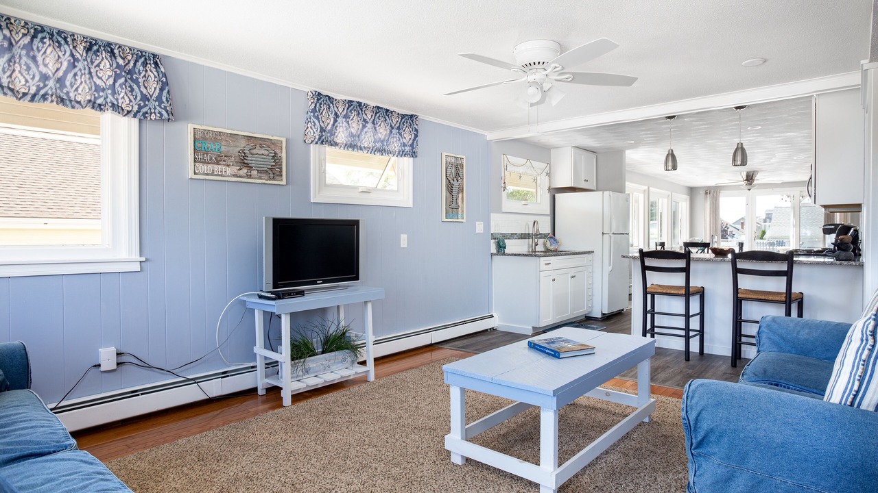Photo of Livingroom in Narragansett