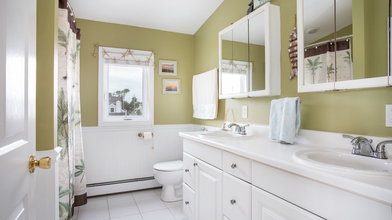 Photo of Bathroom in Narragansett