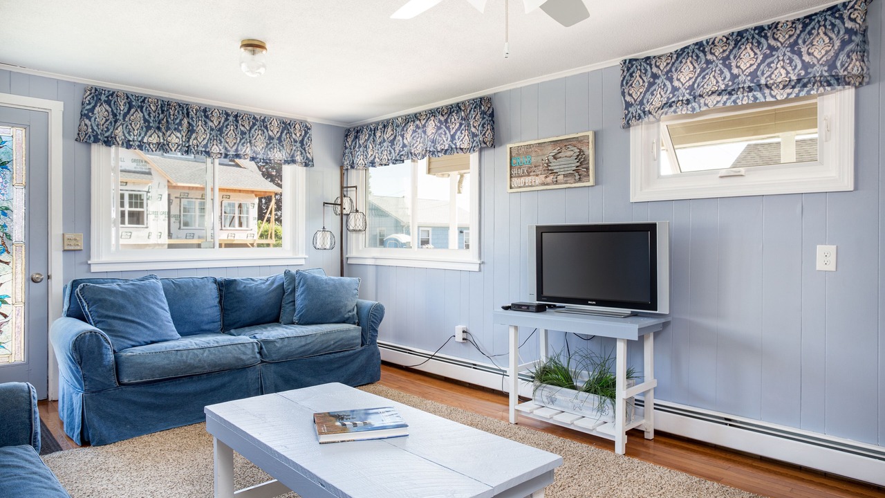 Photo of Livingroom in Narragansett