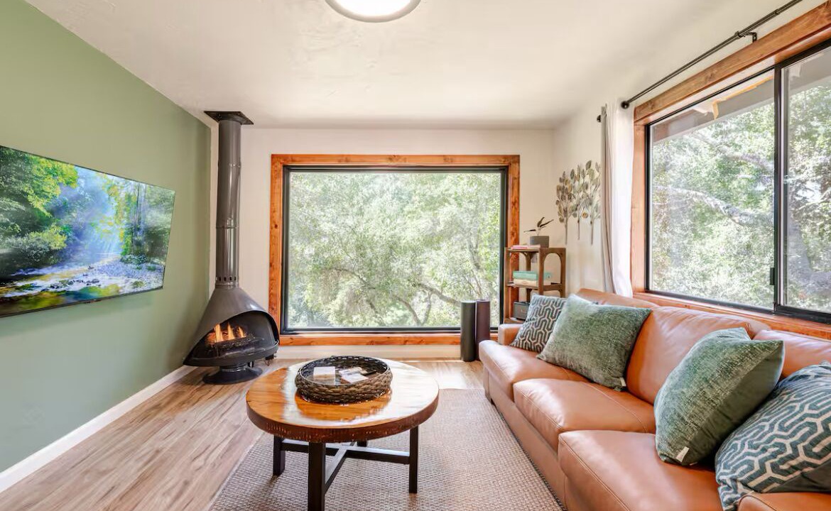 Photo of Livingroom in Carmel Valley