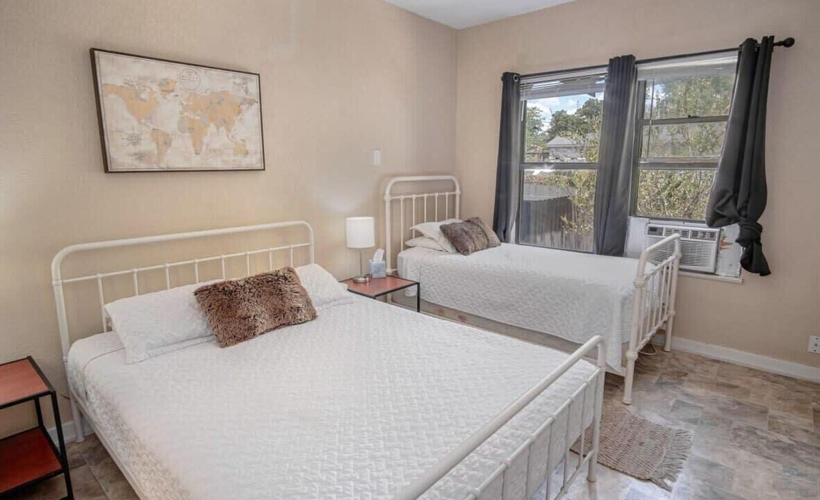 Photo of Bedroom in Nevada Street