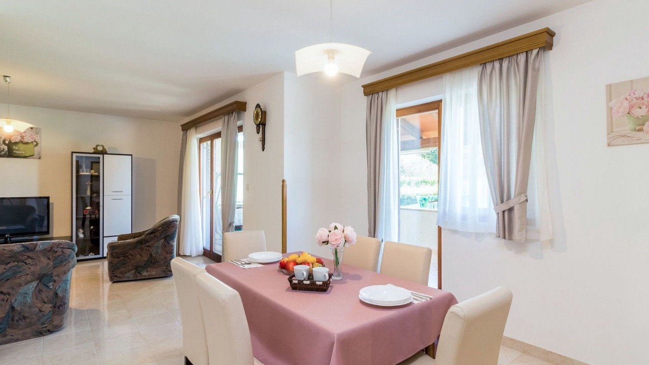 Photo of Bedroom in Skropeti