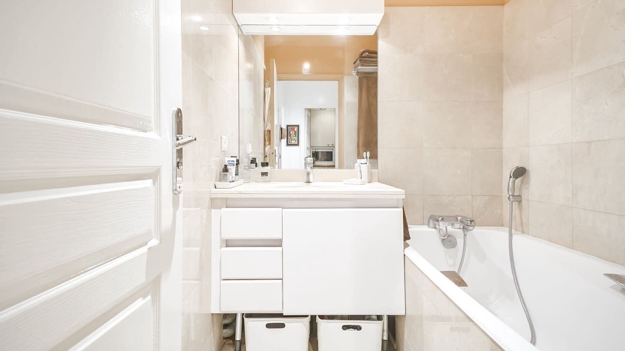 Photo of Bathroom in Neuilly-sur-Seine