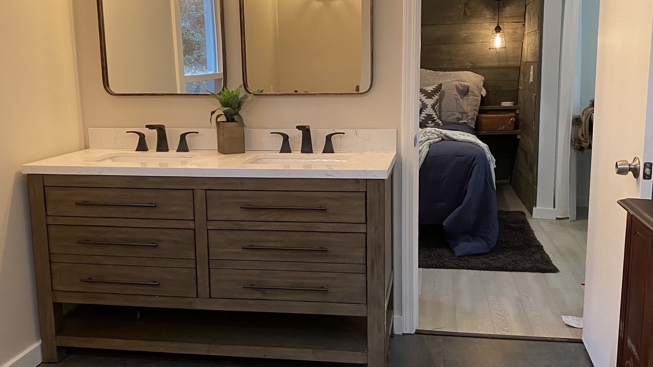 Photo of Bedroom in Waverly Hall