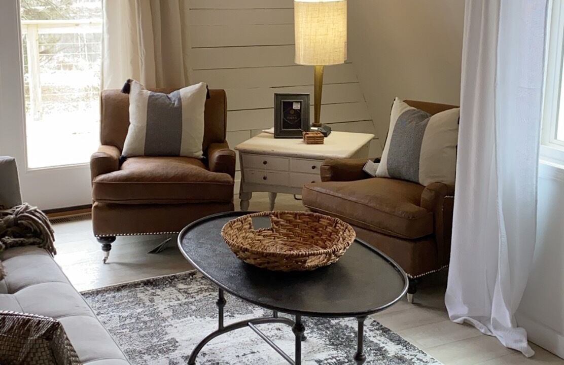 Photo of Livingroom in Waverly Hall