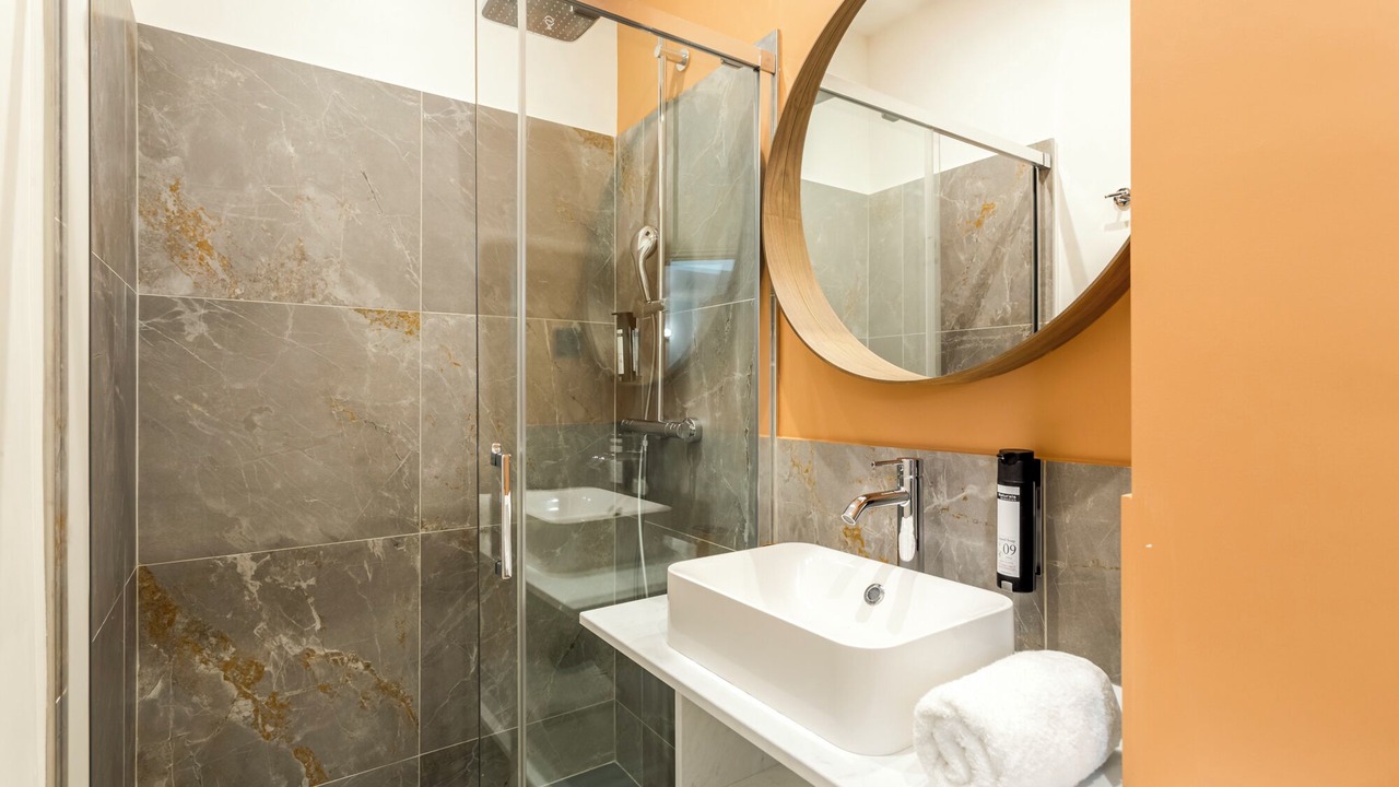 Photo of Bathroom in Quartier du Mail