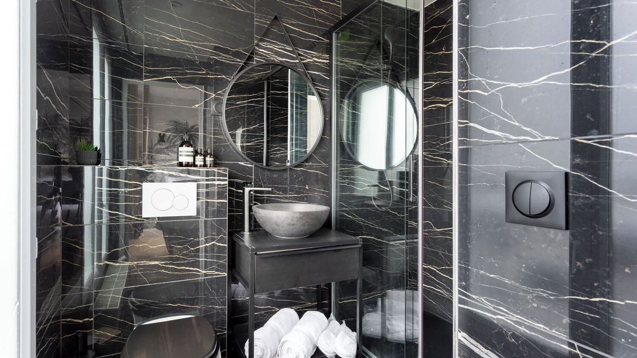 Photo of Bathroom in Quartier du Mail