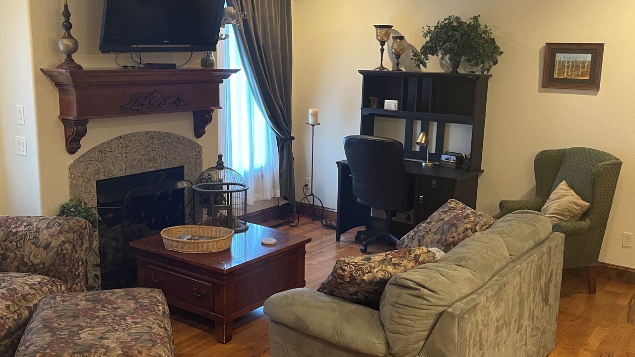 Photo of Livingroom in Brookline Station