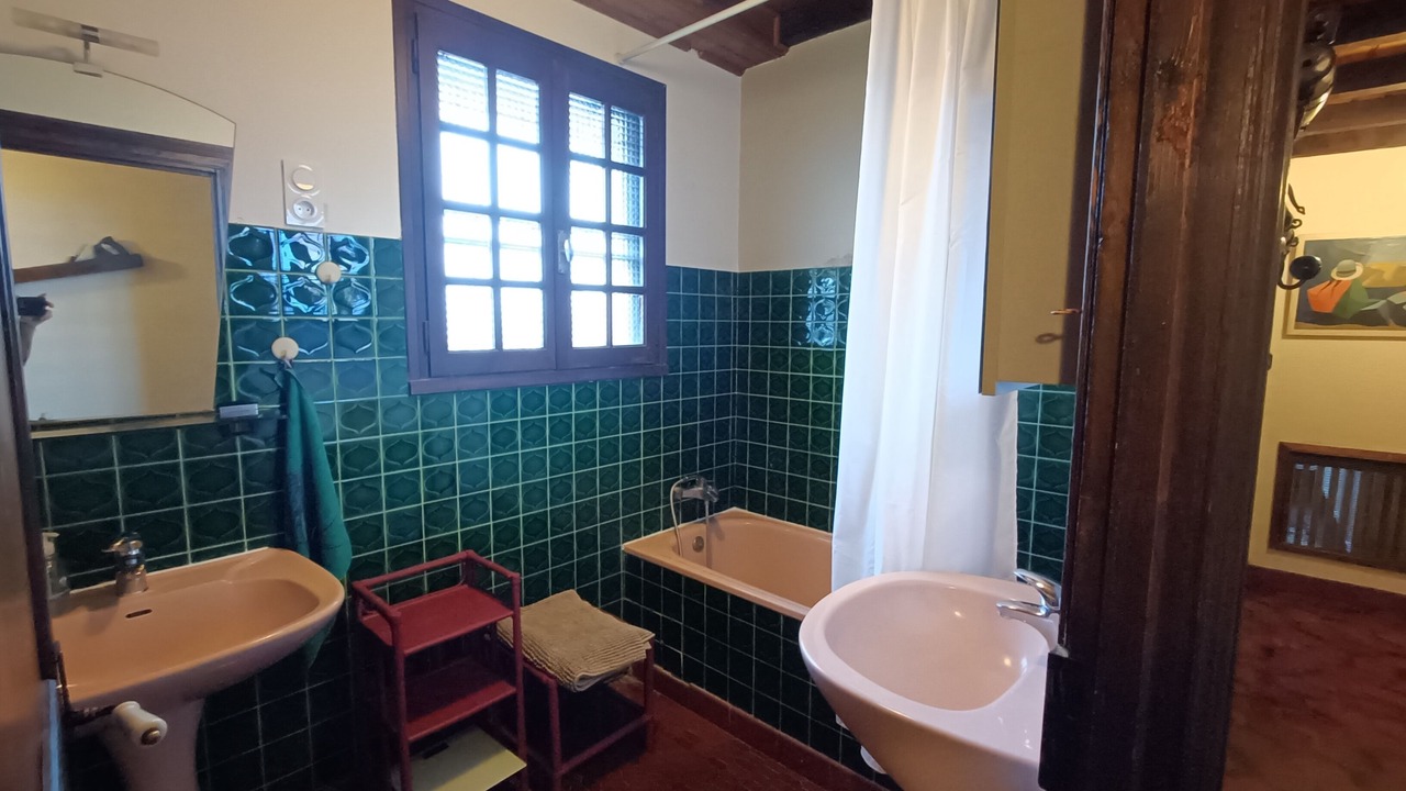 Photo of Bathroom in Savenes
