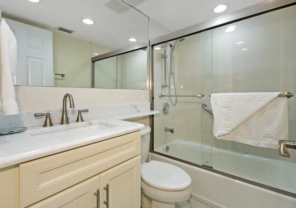Photo of Bathroom in Sanibel