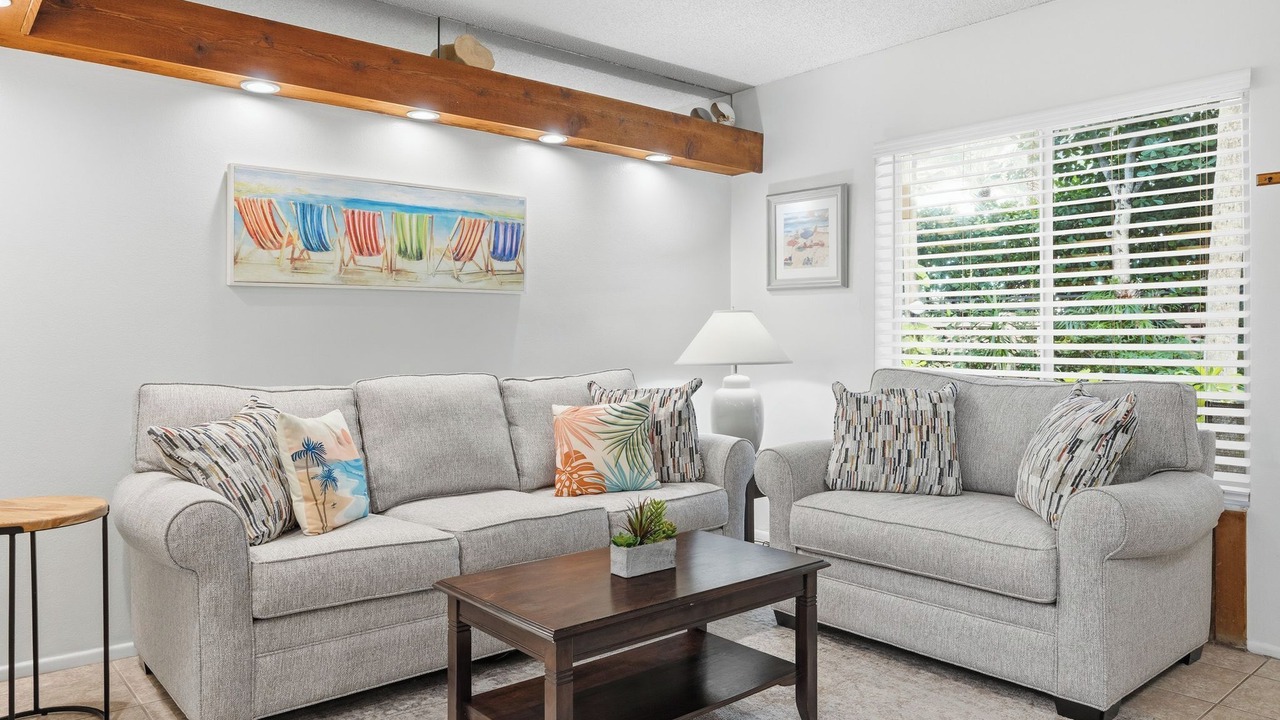 Photo of Livingroom in Palm Beach Shores