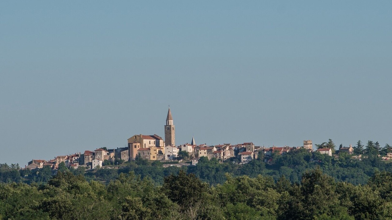Photo of Others in Kaldanija