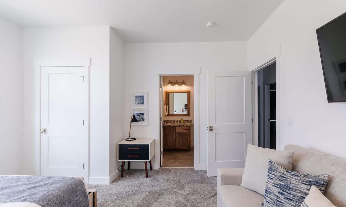 Photo of Bedroom in Garden City