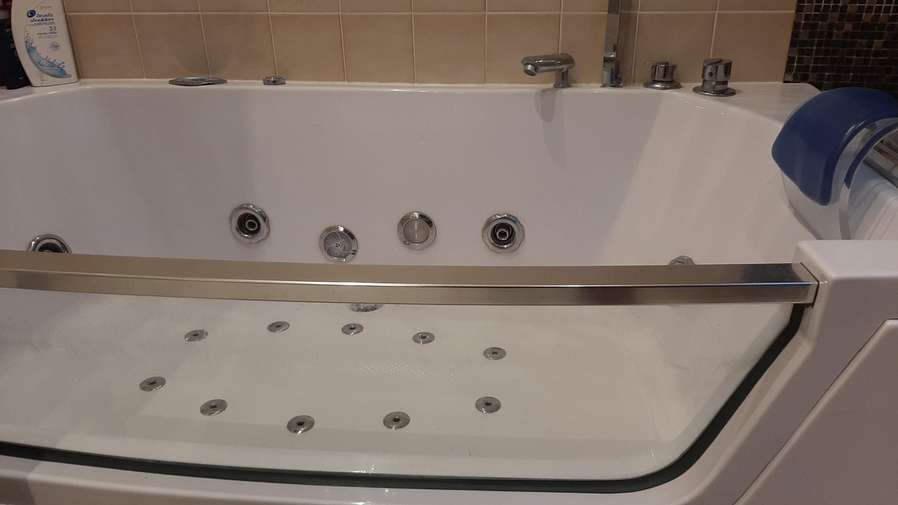 Photo of Bathroom in Villeneuve-Saint-Denis