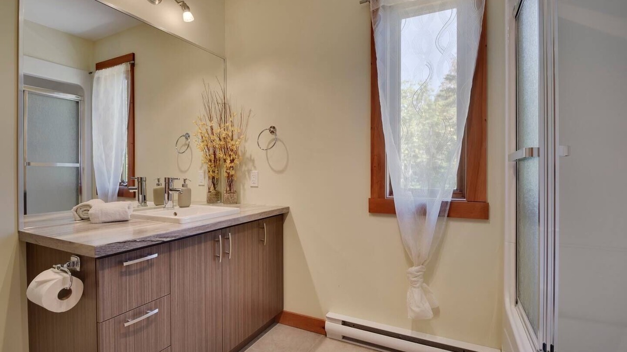 Photo of Bathroom in Petite-Riviere-Saint-Francois