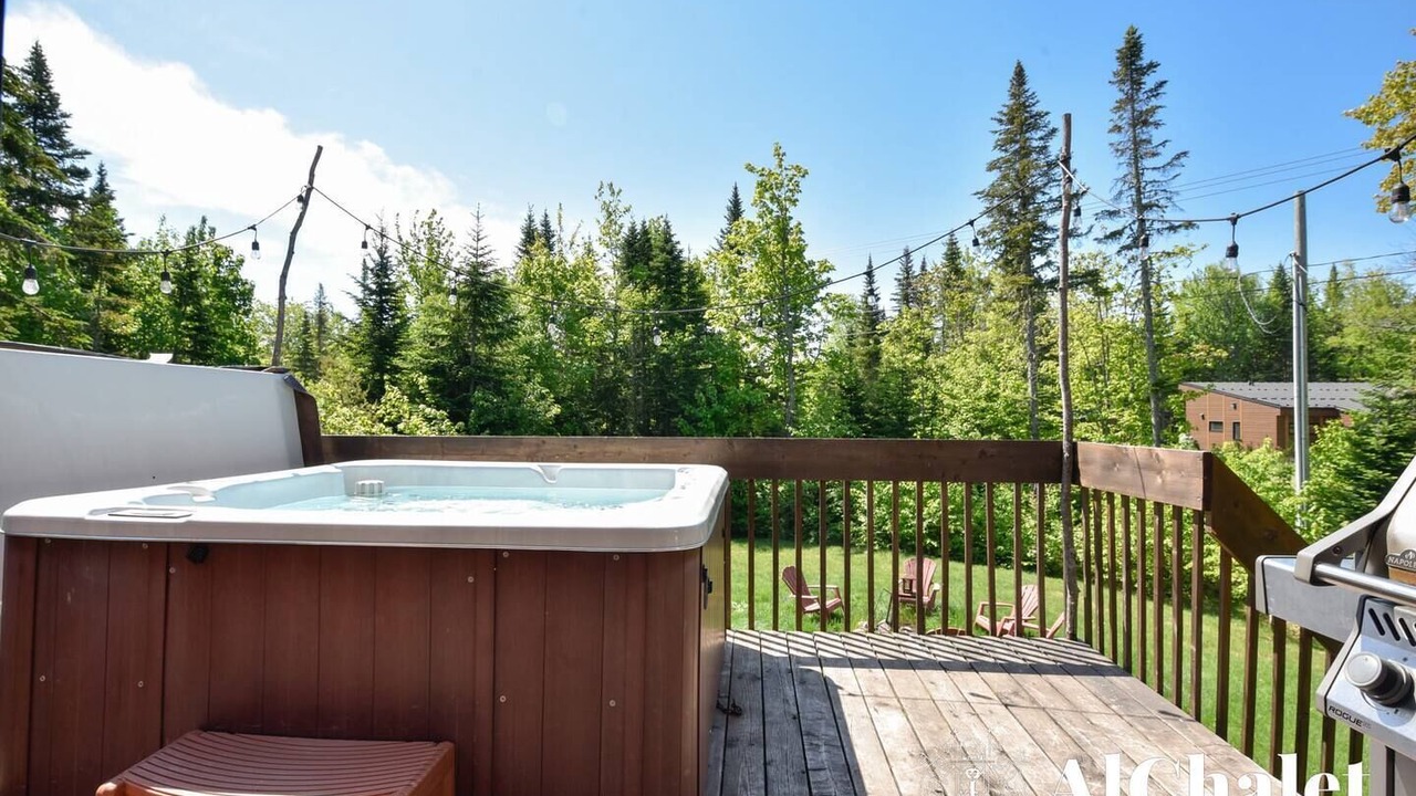 Photo of Patio Balcony in Petite-Riviere-Saint-Francois