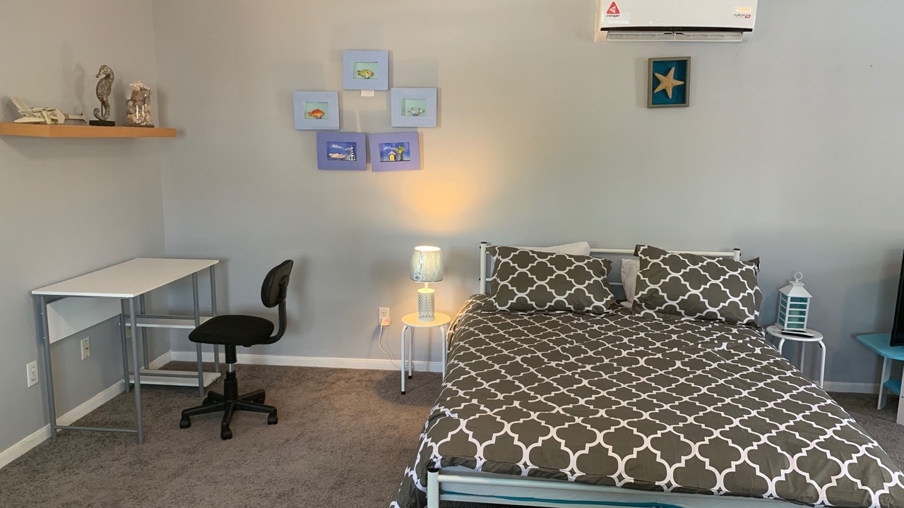 Photo of Bedroom in Jersey Village