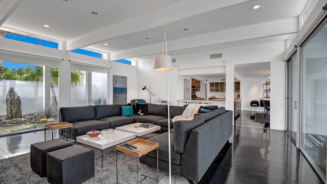 Photo of Livingroom in Twin Palms
