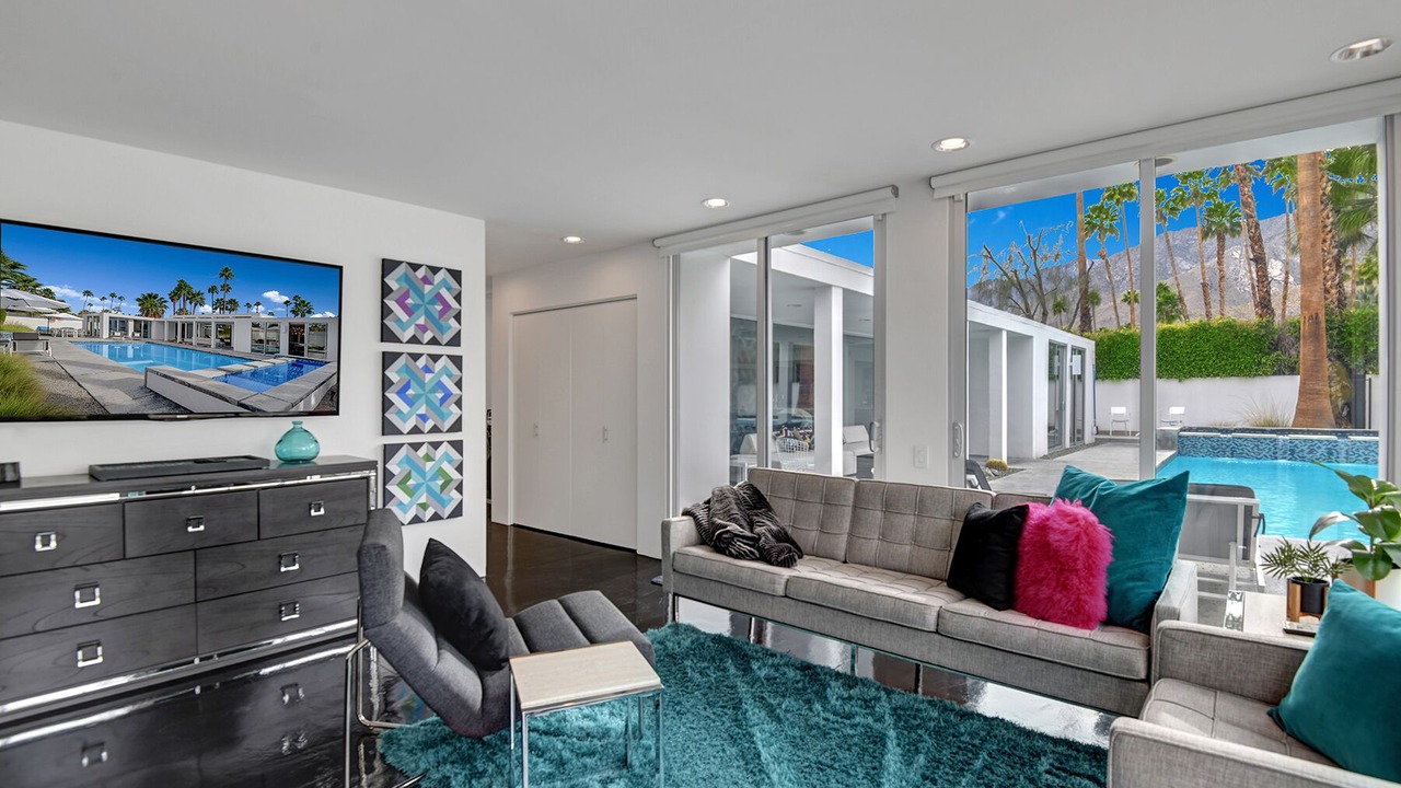 Photo of Livingroom in Twin Palms