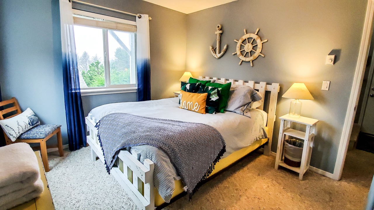 Photo of Bedroom in Yachats