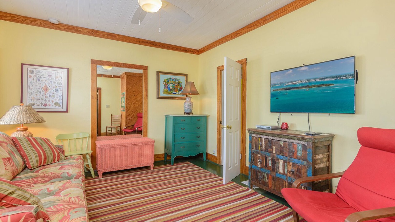 Photo of Livingroom in Downtown