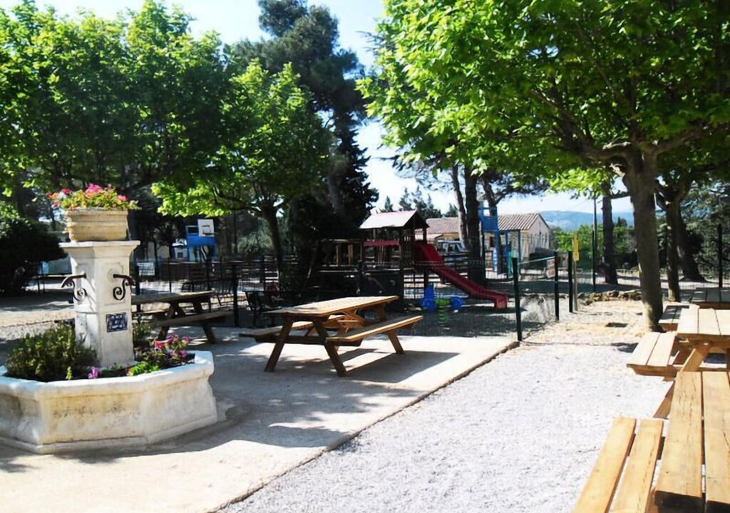 Photo of Patio Balcony in Fabrezan