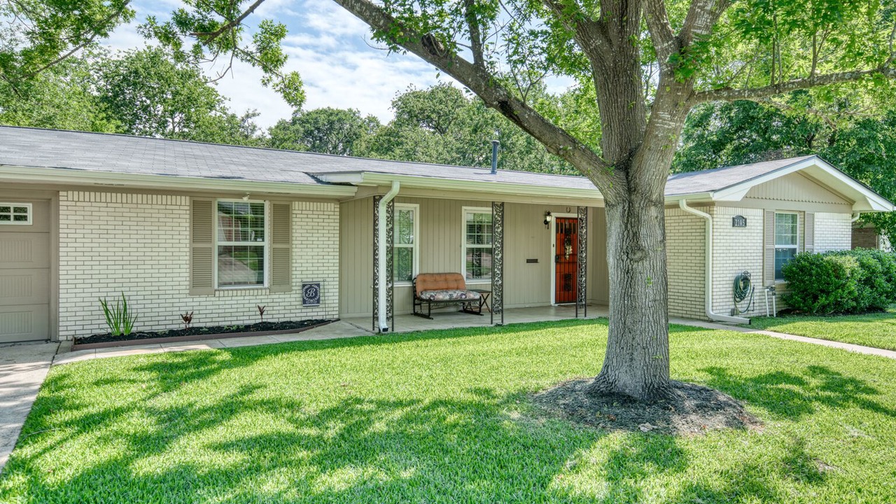 Photo of Outdoor in Bryan
