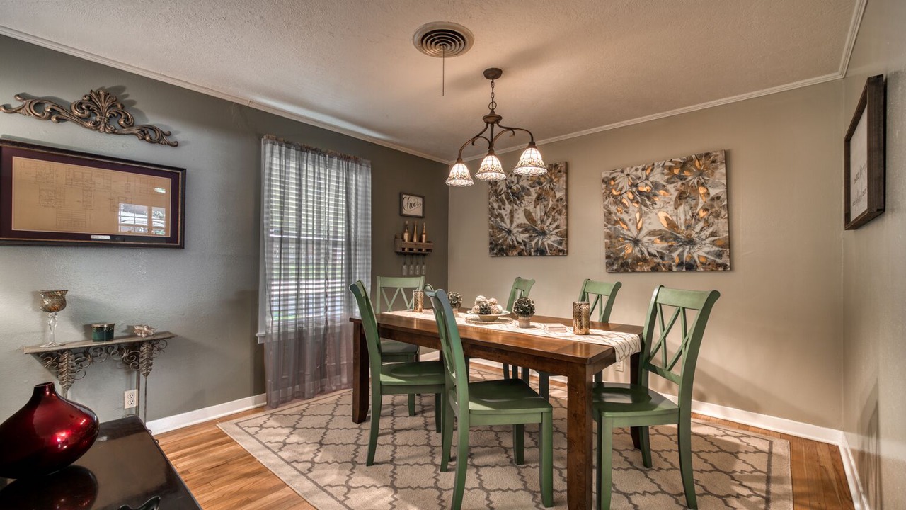 Photo of Livingroom in Bryan