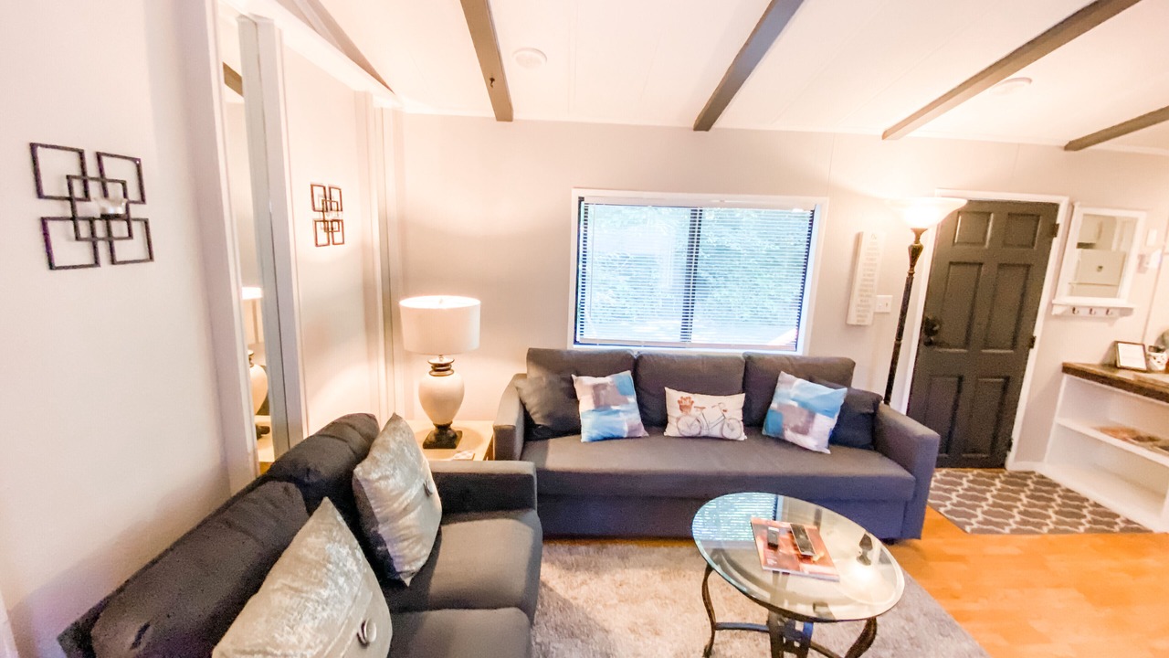 Photo of Livingroom in Midland