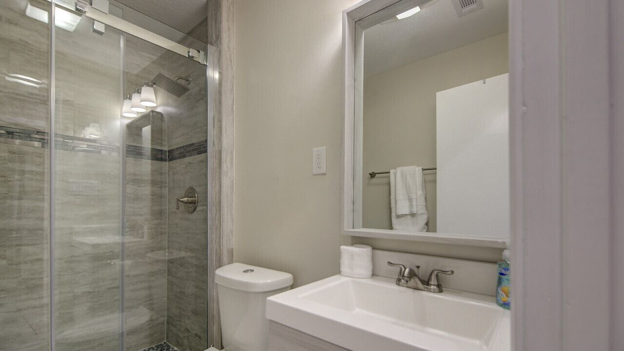 Photo of Bathroom in Hattiesburg
